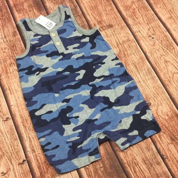 Gap Boys 0-3 Months Blue Camouflage Romper - Picture 2 of 8